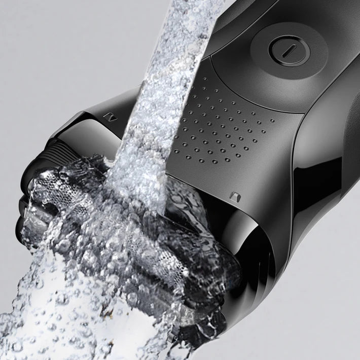 Braun Series 3 300s shaver with 3 flexible blades, black